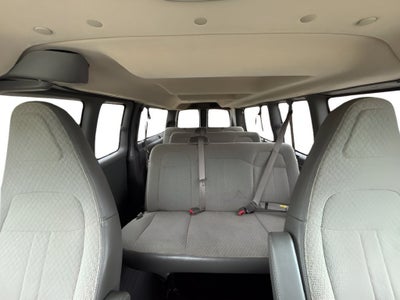 2023 Chevrolet Express Passenger 3500 1LS