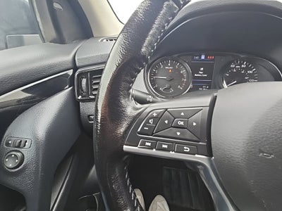2022 Nissan Rogue Sport SL