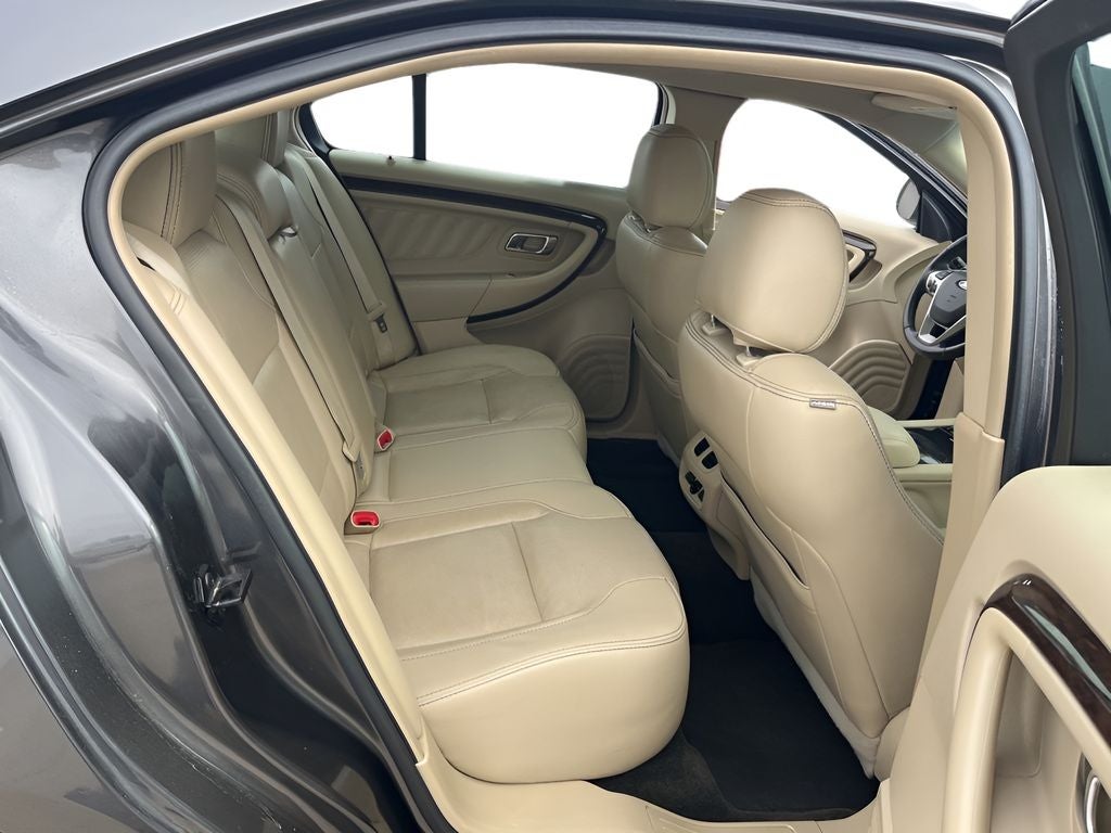 2018 Ford Taurus Limited