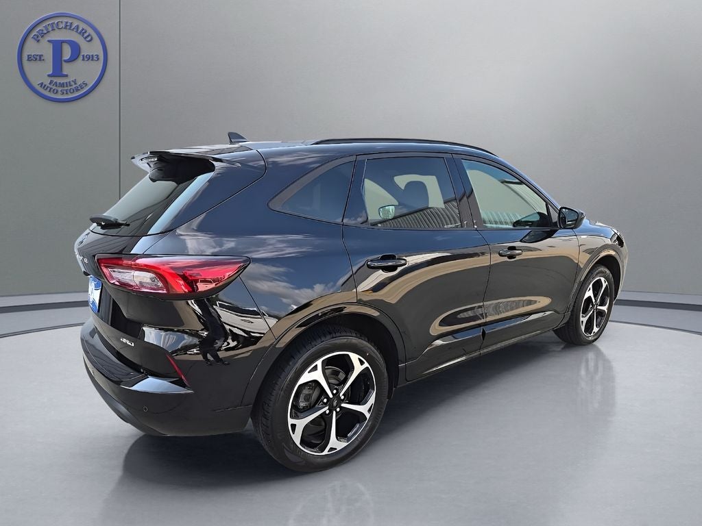 2026 Ford Escape ST-Line Elite