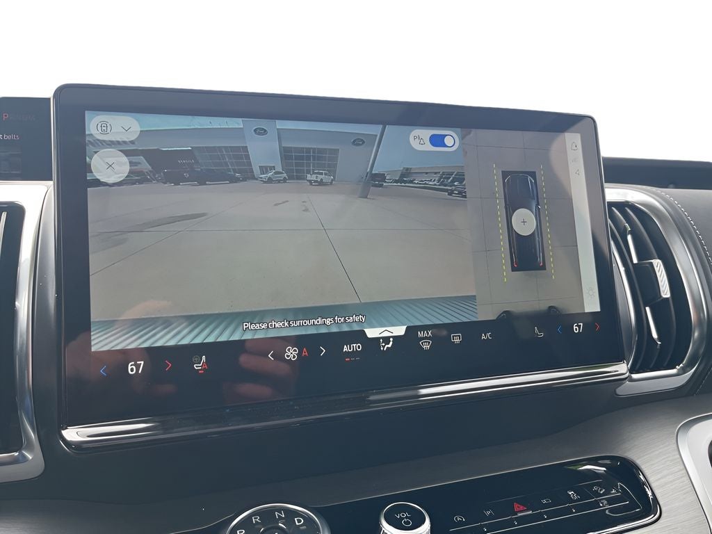 2026 Ford Expedition MAX Platinum®