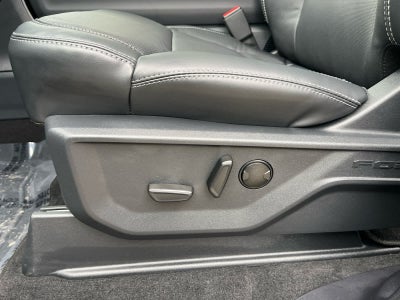 2025 Ford Expedition Platinum®