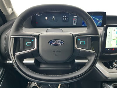 2025 Ford Expedition Platinum®