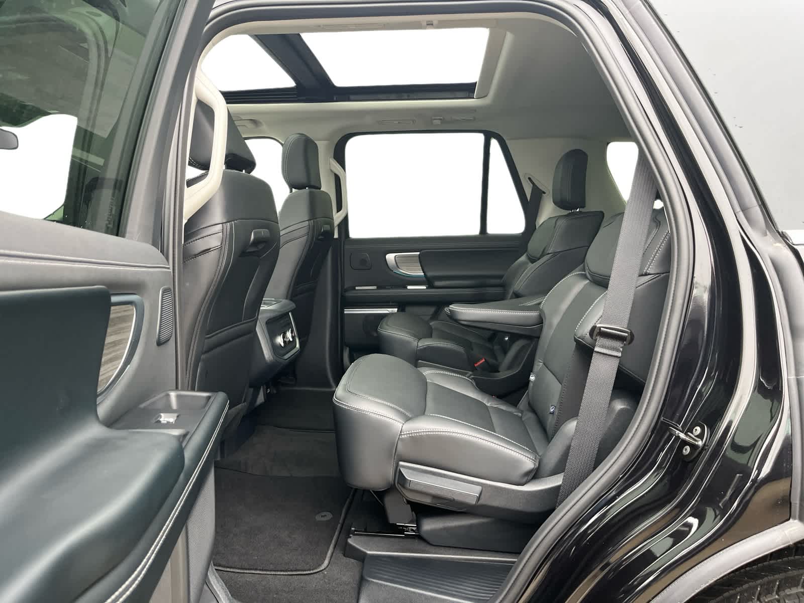 2025 Ford Expedition Platinum®