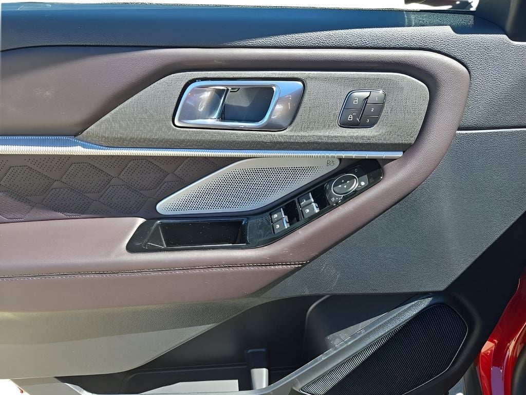 2026 Ford Explorer Platinum™