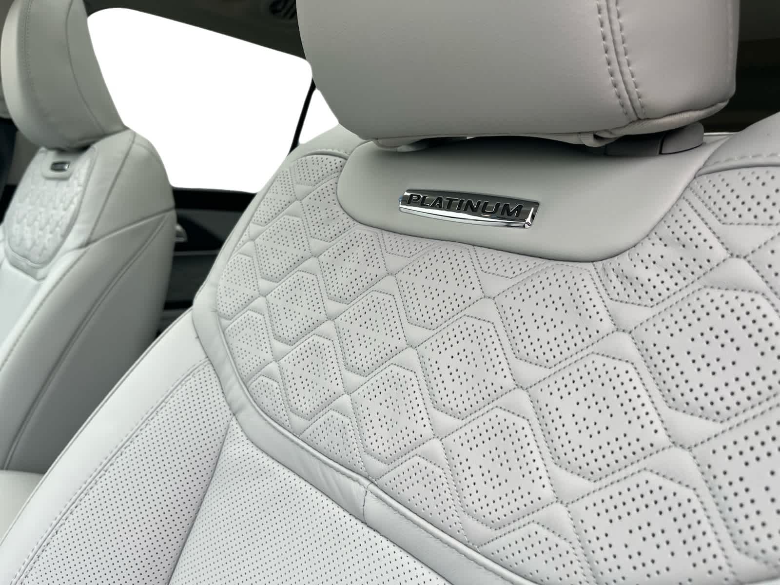 2026 Ford Explorer Platinum™