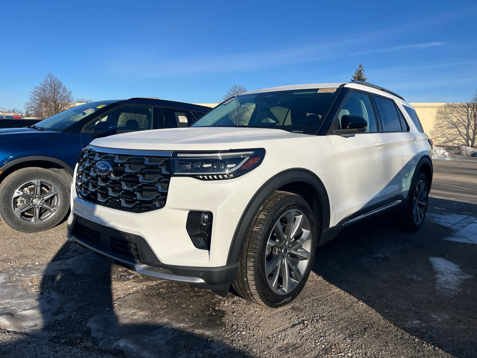 2025 Ford Explorer Platinum