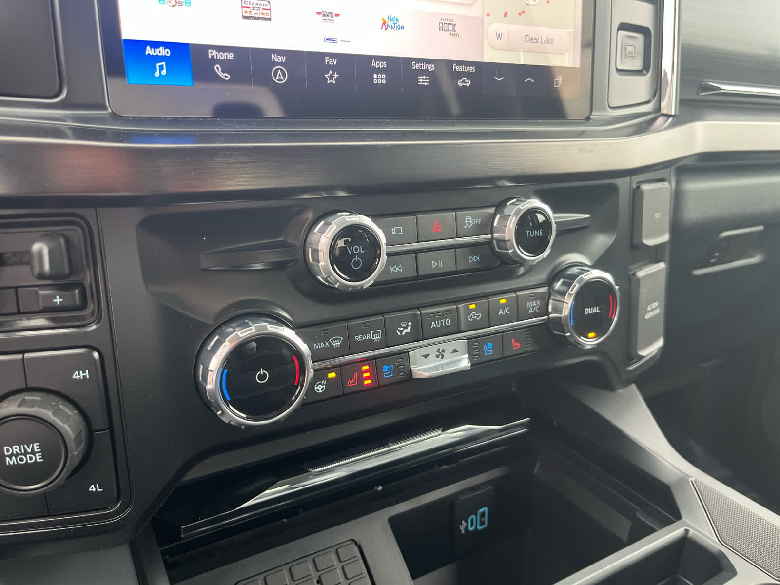 2026 Ford Super Duty F-250® Lariat®