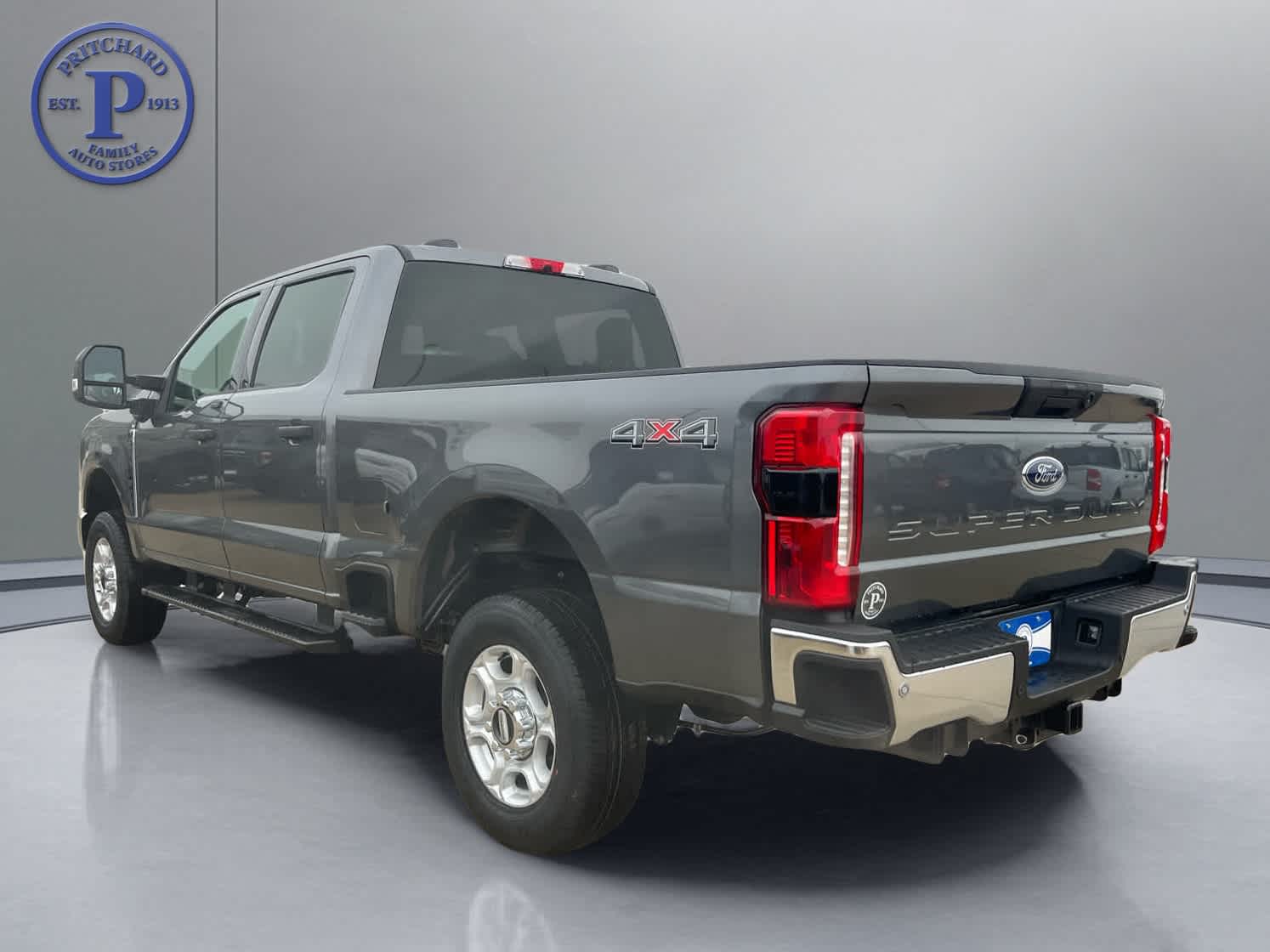 2026 Ford Super Duty F-350® XLT