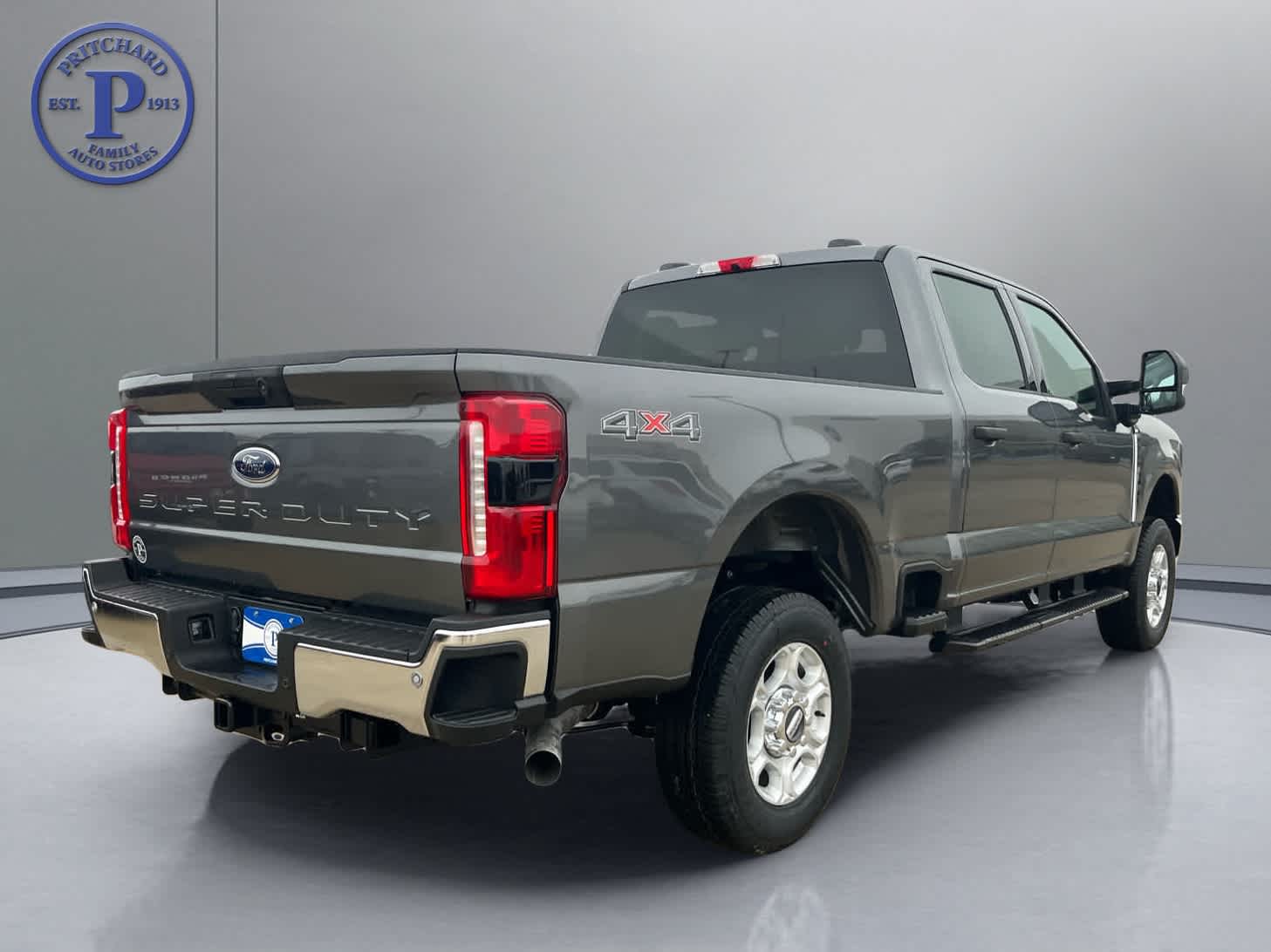 2026 Ford Super Duty F-350® XLT