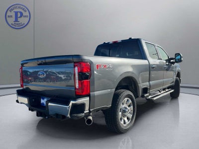 2026 Ford Super Duty F-350® Lariat®