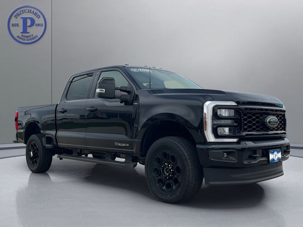 2026 Ford Super Duty F-350® Lariat®