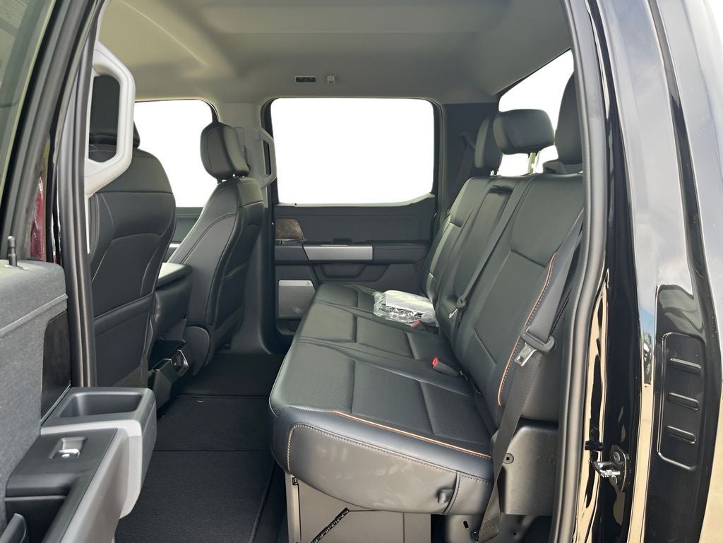 2026 Ford Super Duty F-350® Lariat®