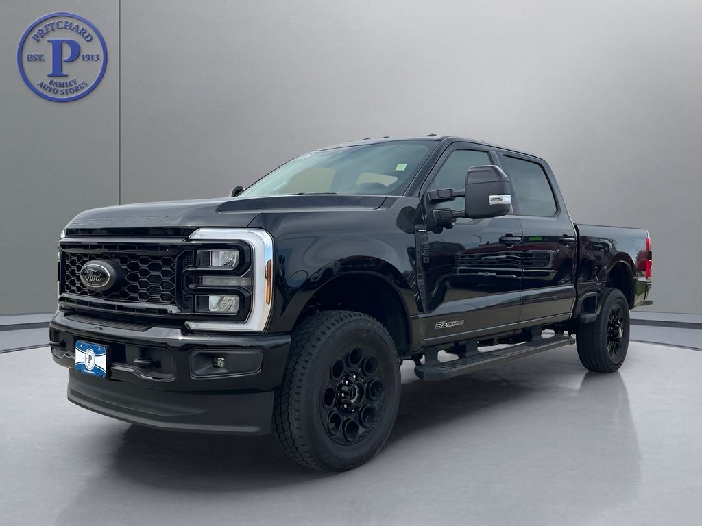 2026 Ford Super Duty F-350® Lariat®