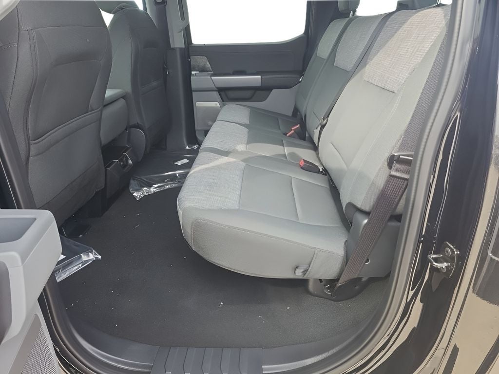 2026 Ford F-350 Super Duty XLT - Photo 17