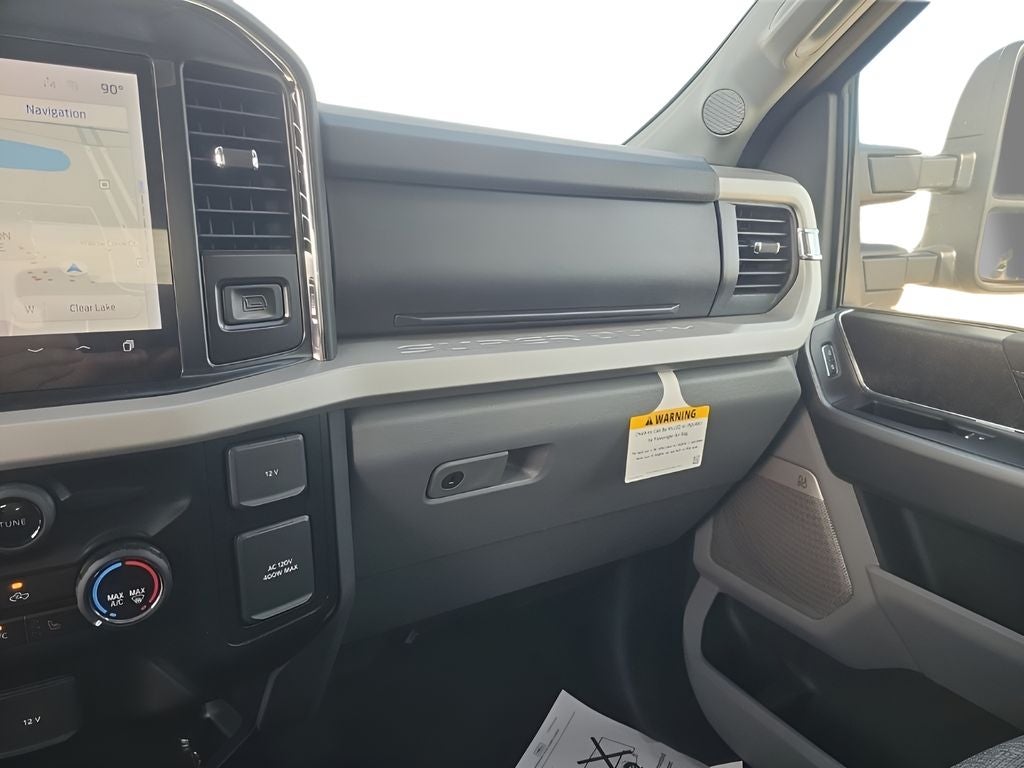 2026 Ford F-350 Super Duty XLT - Photo 16