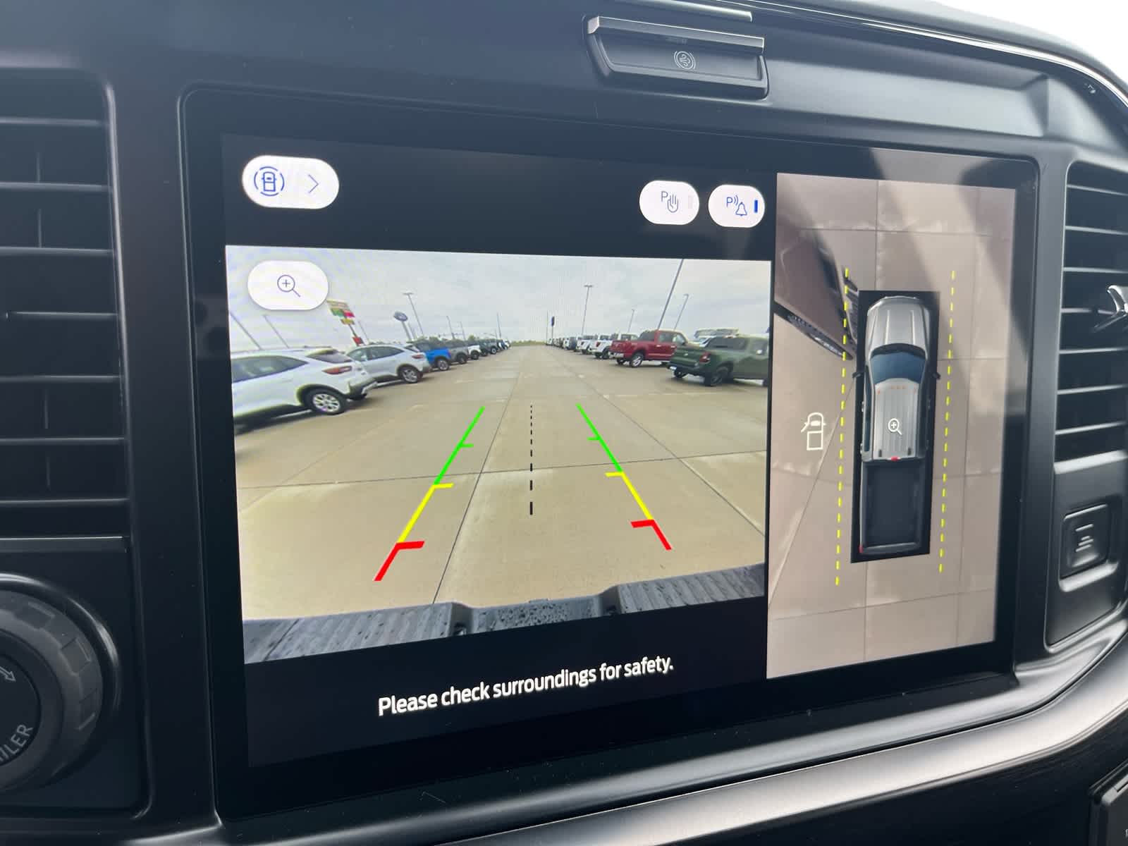 2026 Ford Super Duty F-350® Lariat®