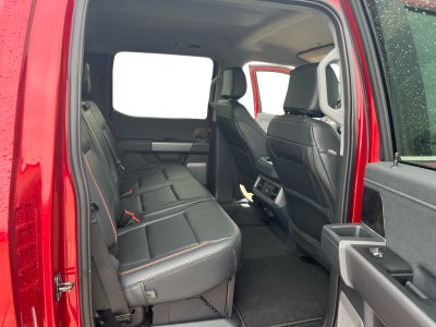 2026 Ford Super Duty F-350® Lariat®