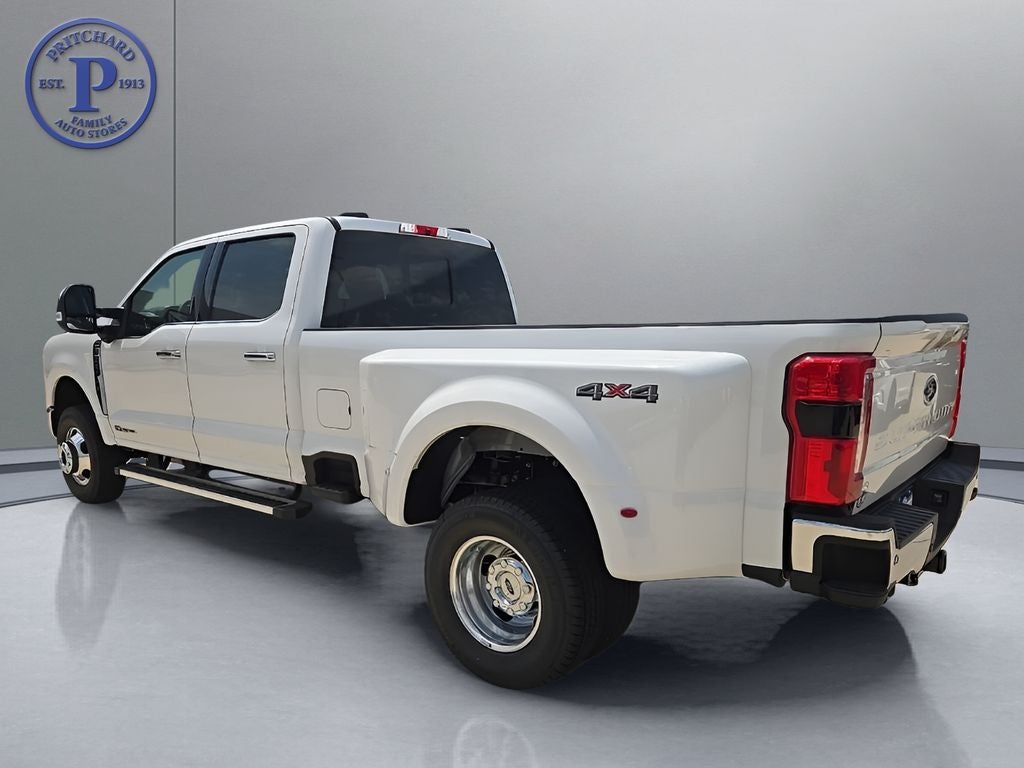 2026 Ford Super Duty F-350® Lariat®