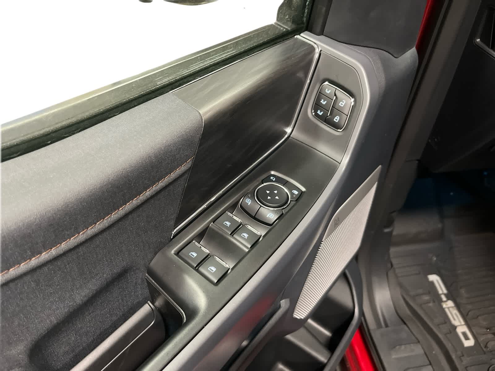 2025 Ford F-150 Lariat®