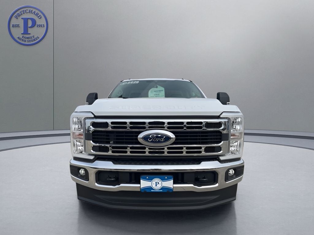 2026 Ford Super Duty F-350® XLT