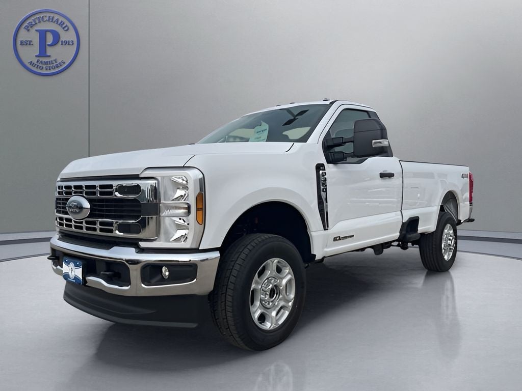 2026 Ford Super Duty F-350® XLT