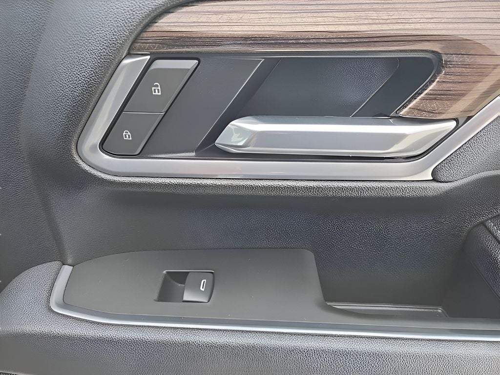2025 Chevrolet Silverado 3500HD LT
