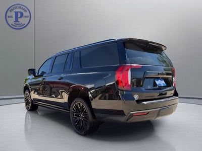 2023 GMC Yukon XL AT4