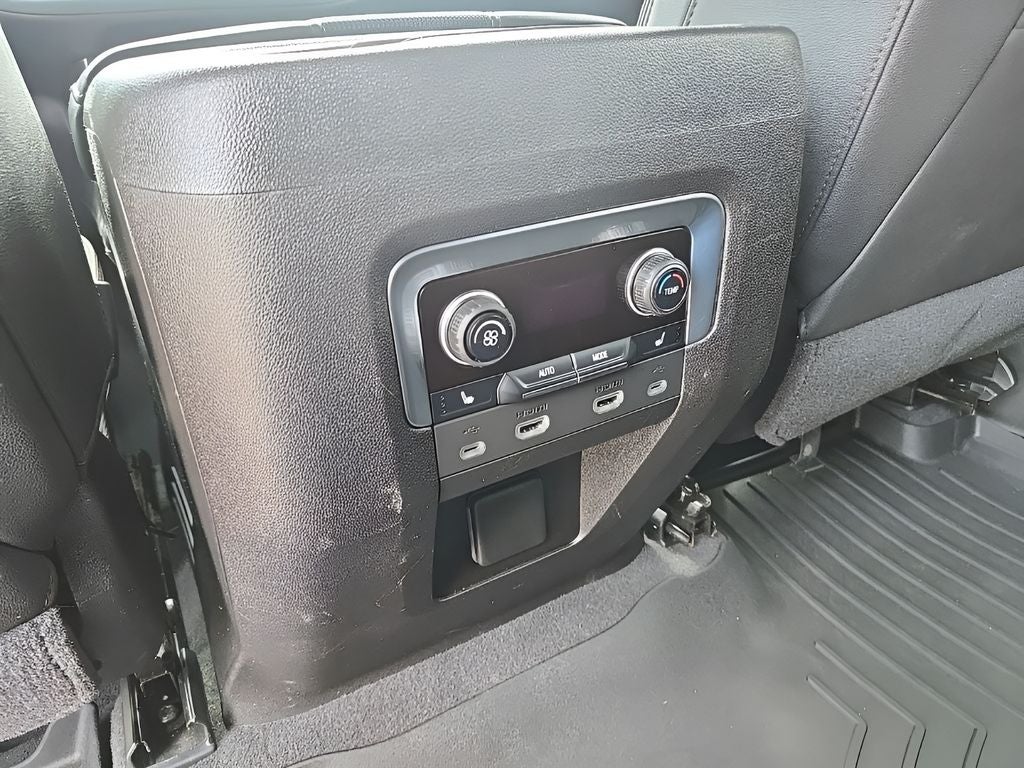 2021 Chevrolet Suburban RST