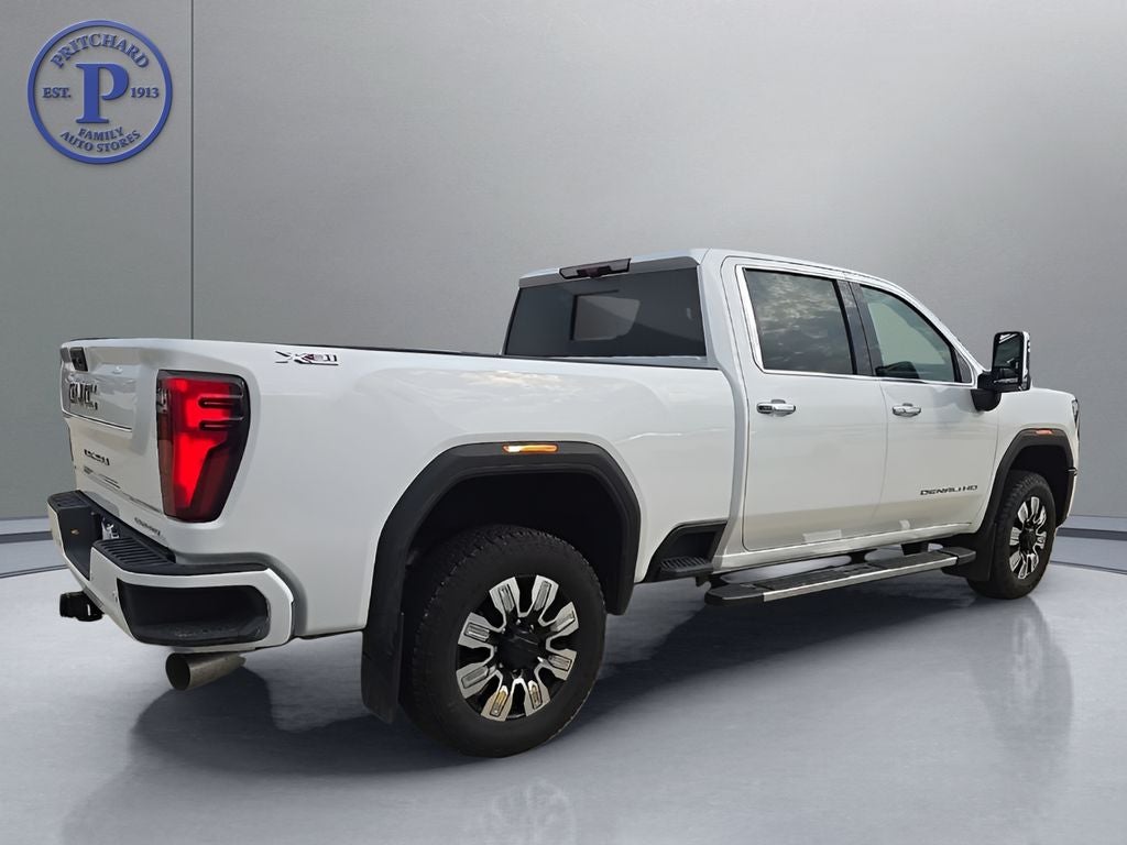 2025 GMC Sierra 3500HD Denali