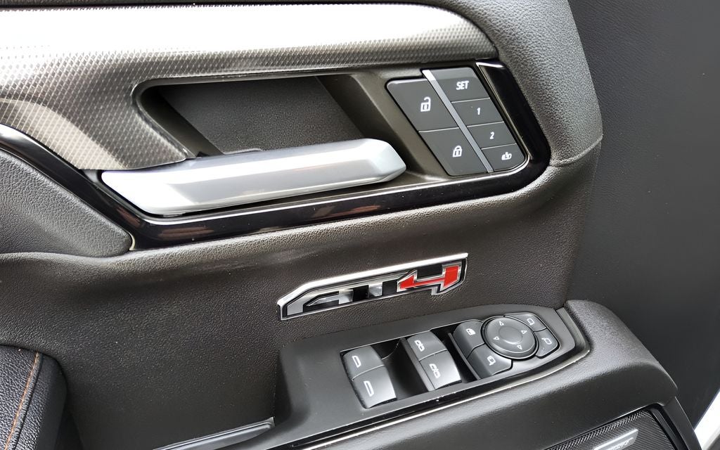 2023 GMC Sierra 1500 AT4