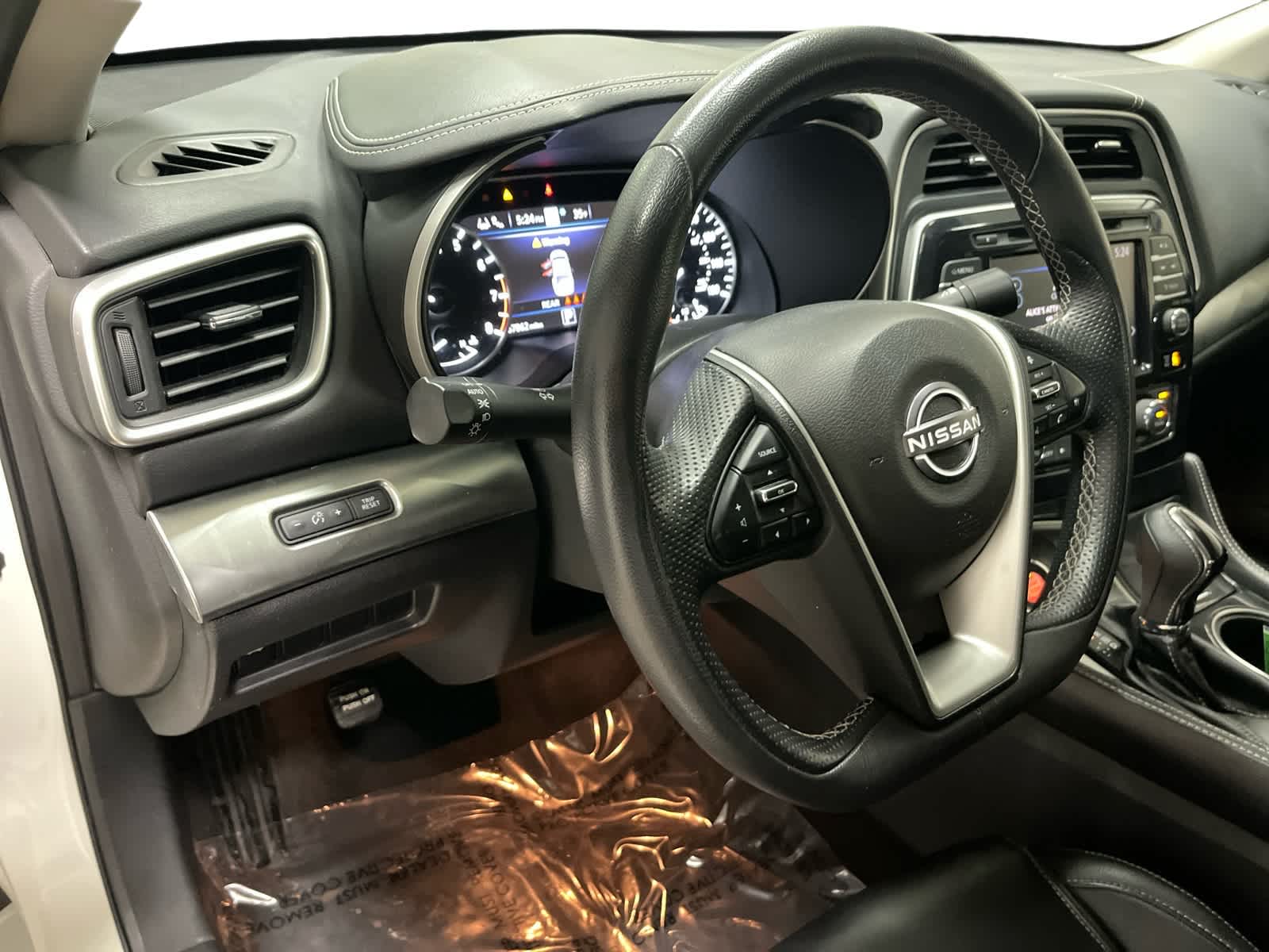 2023 Nissan Maxima SV