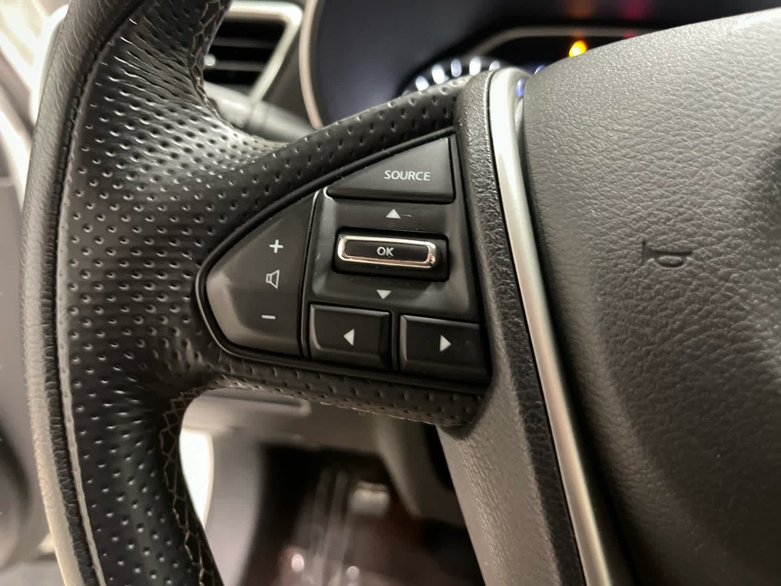 2023 Nissan Maxima SV