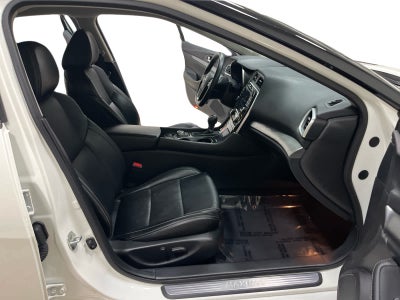 2023 Nissan Maxima SV