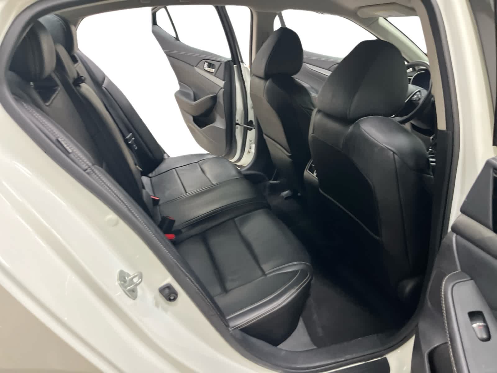 2023 Nissan Maxima SV