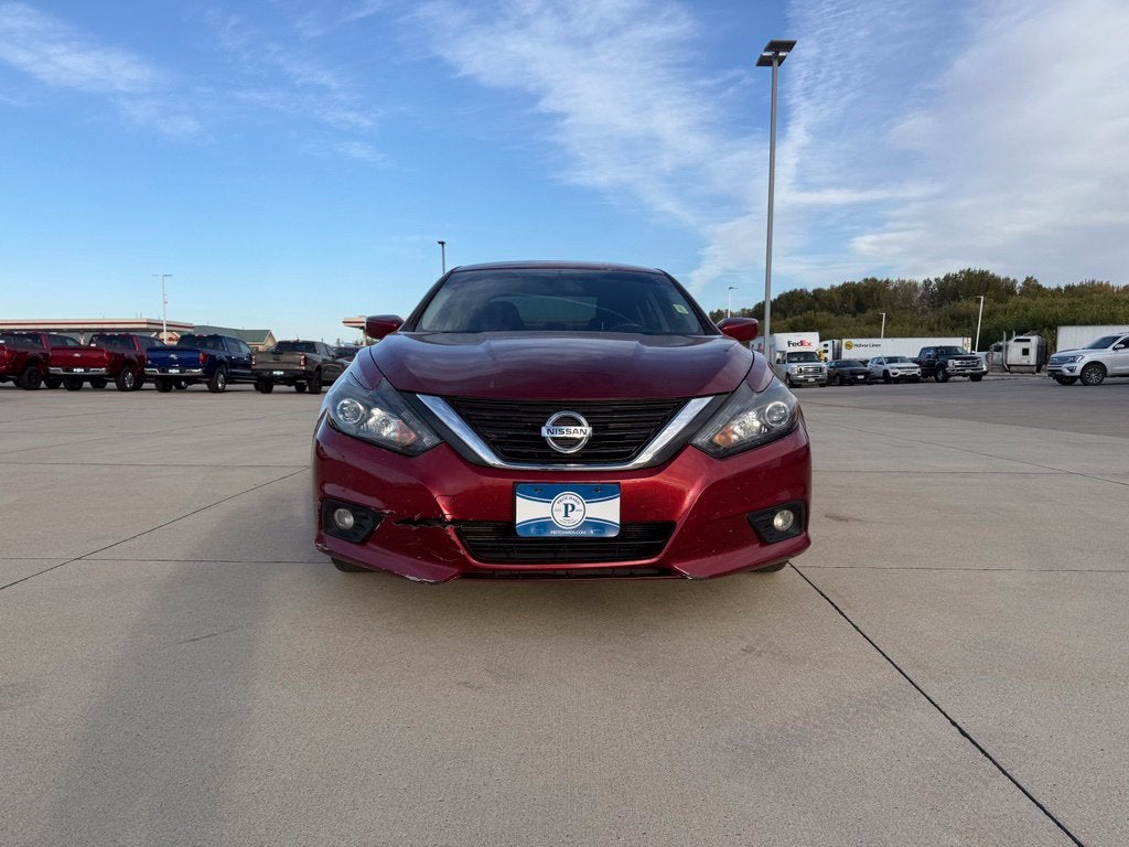 2016 Nissan Altima 2.5 SR