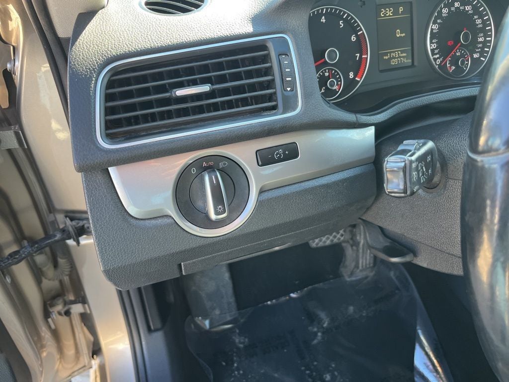 2015 Volkswagen Passat 1.8T Wolfsburg Edition