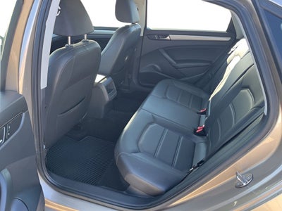 2015 Volkswagen Passat 1.8T Wolfsburg Edition