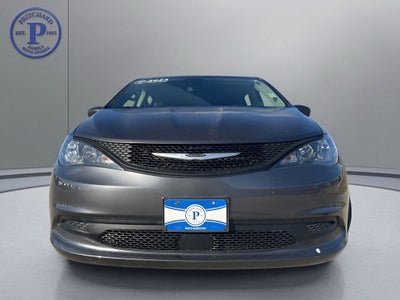 2023 Chrysler Voyager LX