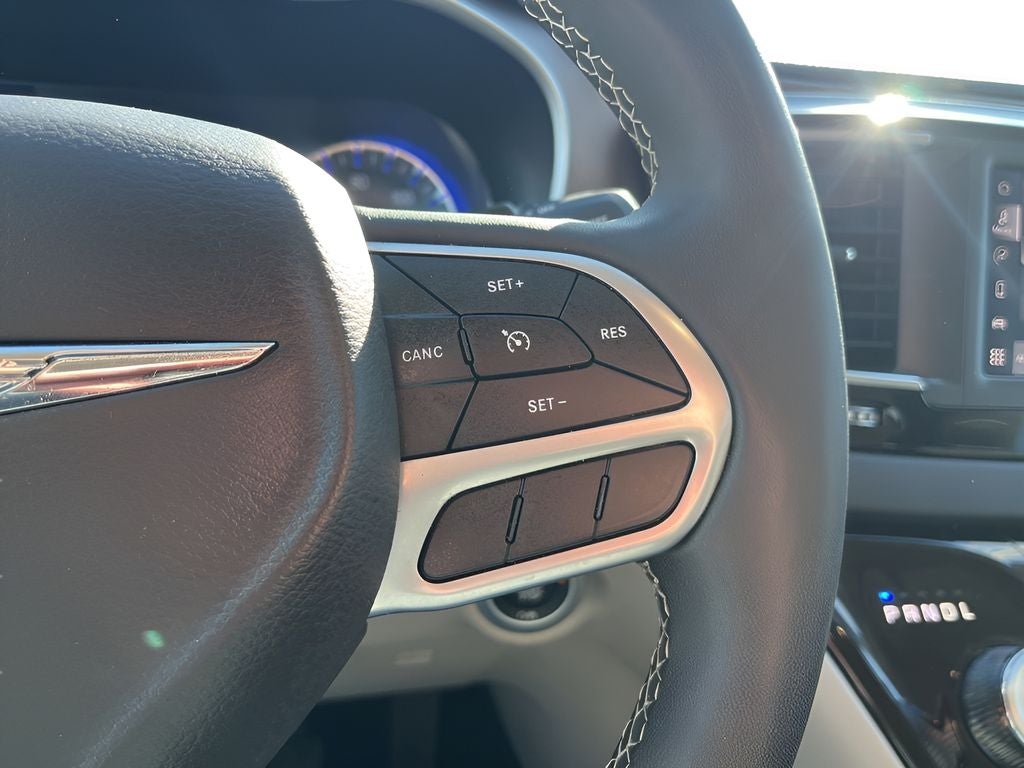 2024 Chrysler Voyager LX