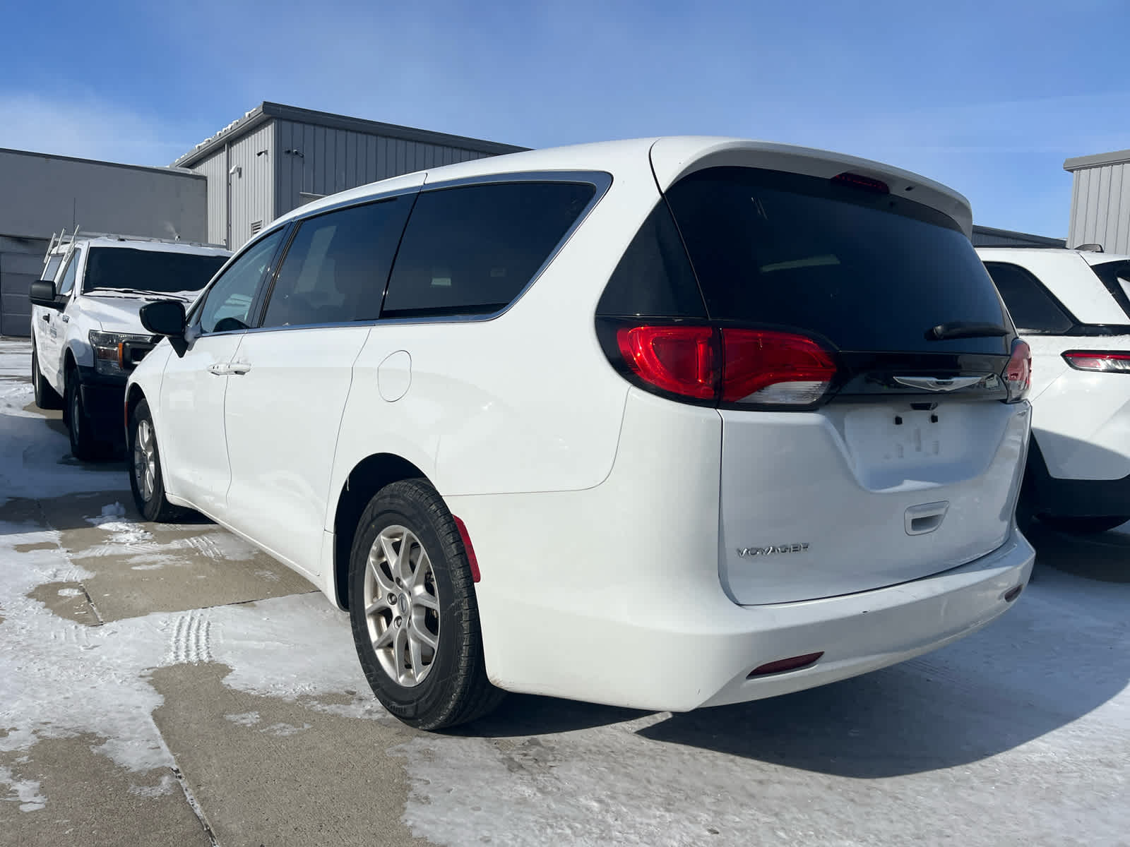 2024 Chrysler Voyager LX