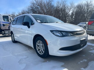 2024 Chrysler Voyager LX