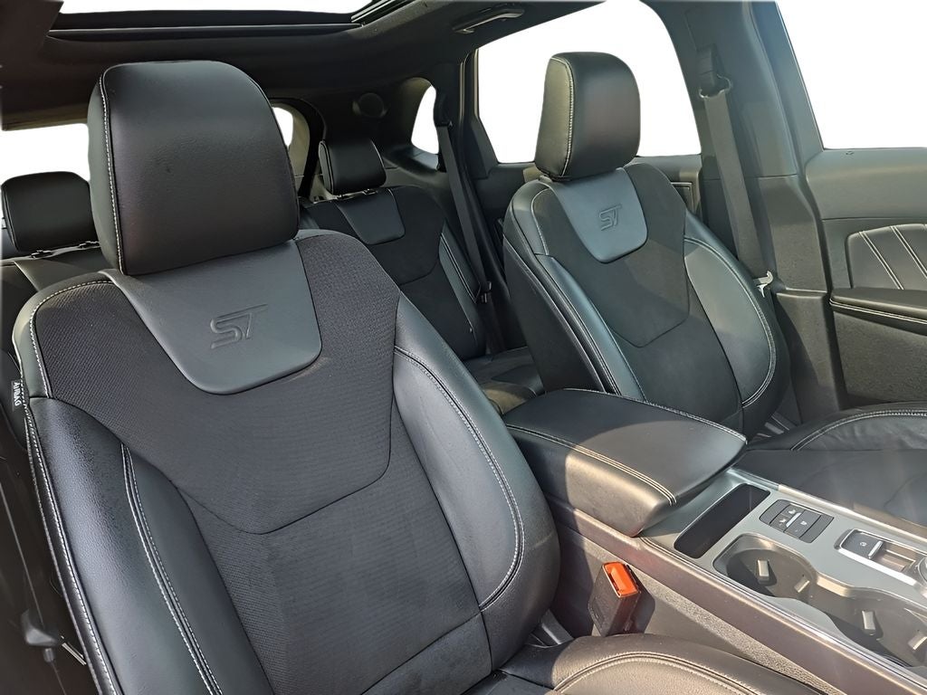 2023 Ford Edge ST