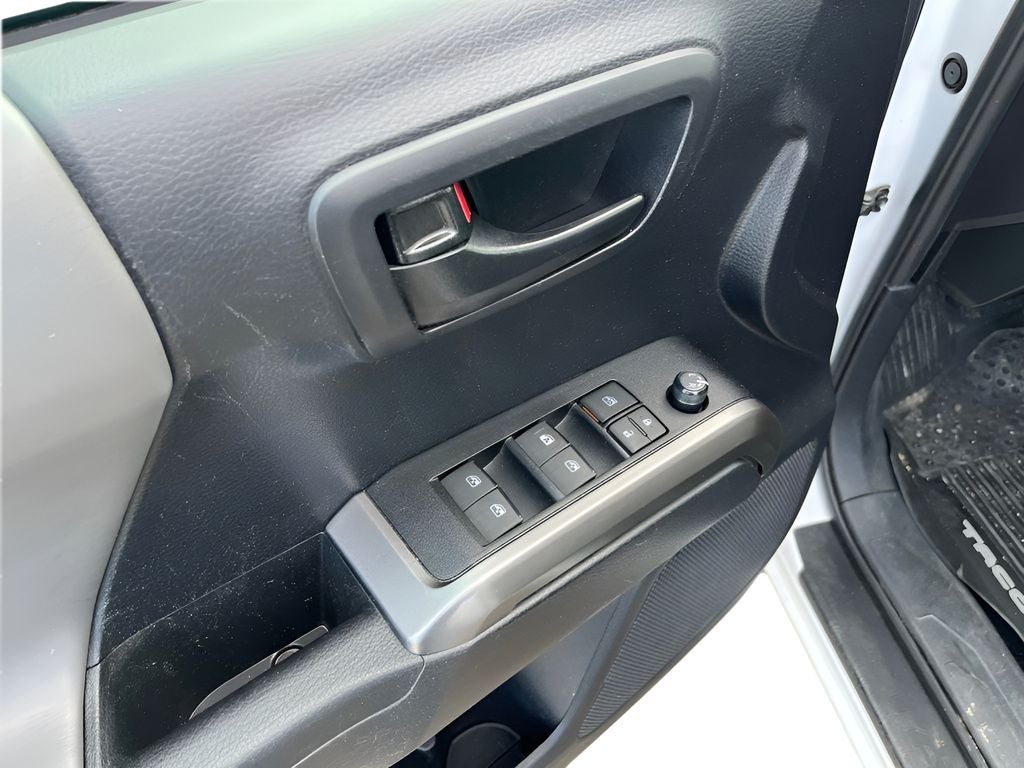 2020 Toyota Tacoma SR5 V6