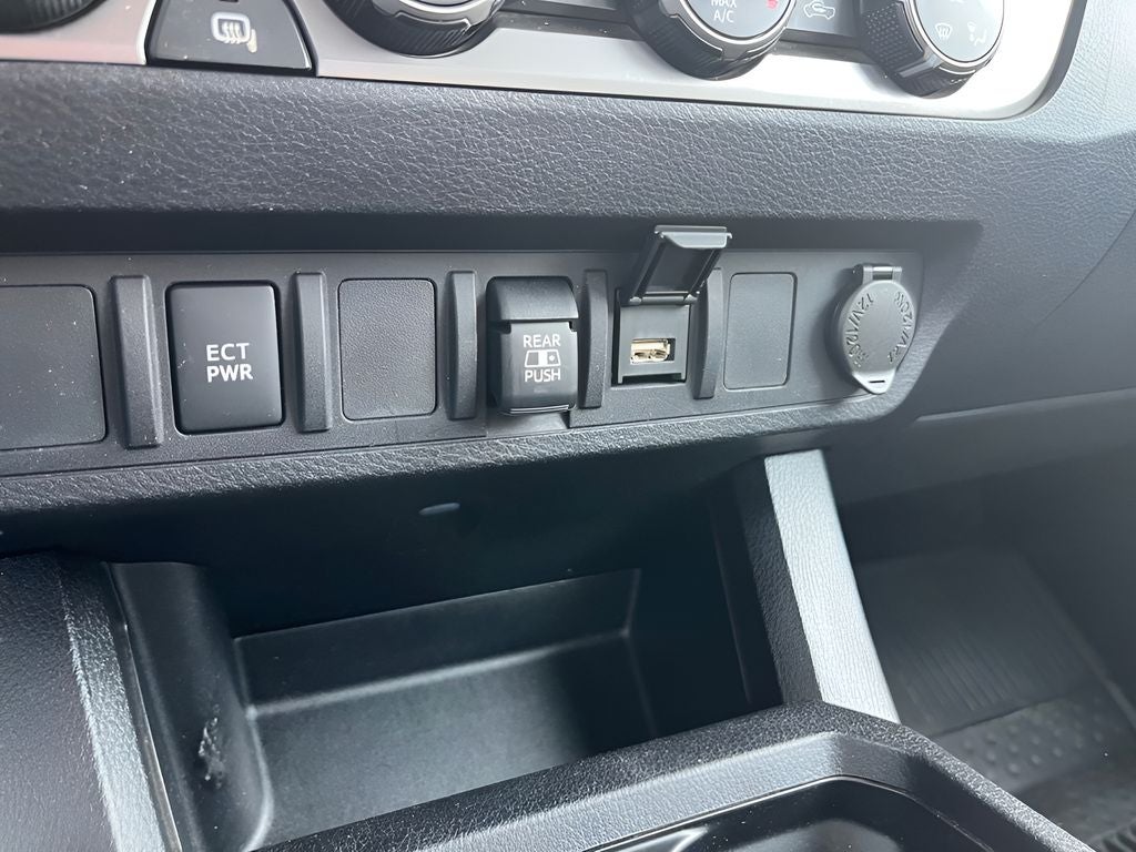 2020 Toyota Tacoma SR5 V6