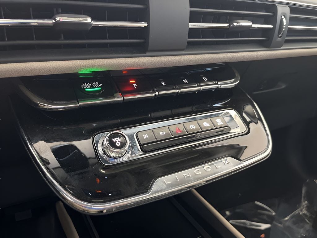2025 Lincoln Corsair Premiere