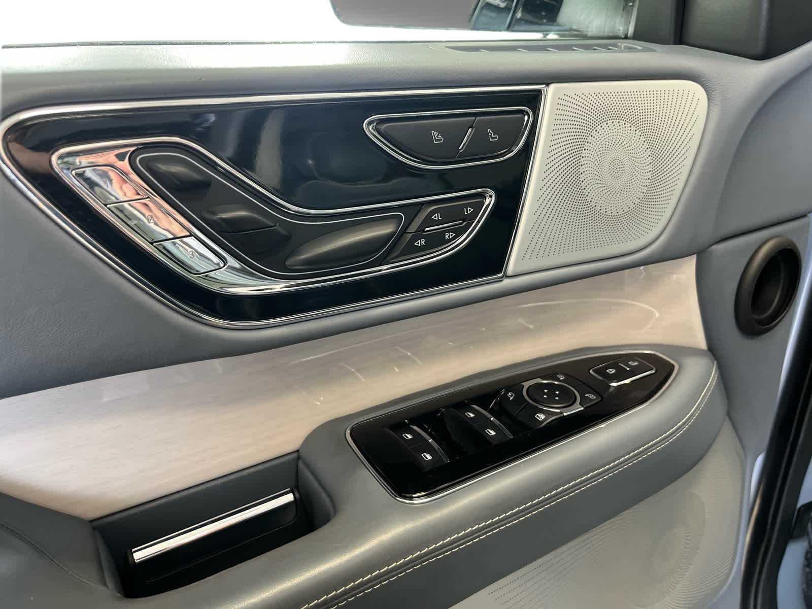 2024 Lincoln Navigator L Black Label