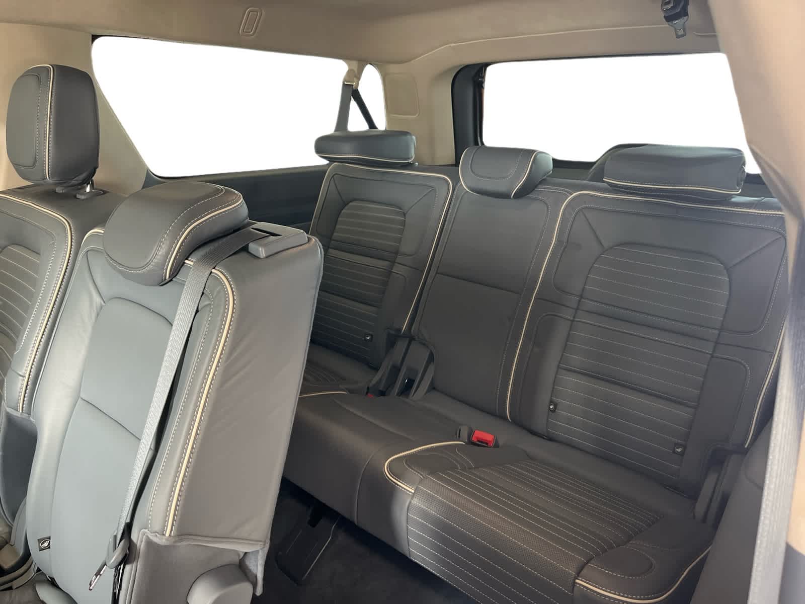 2024 Lincoln Navigator L Black Label