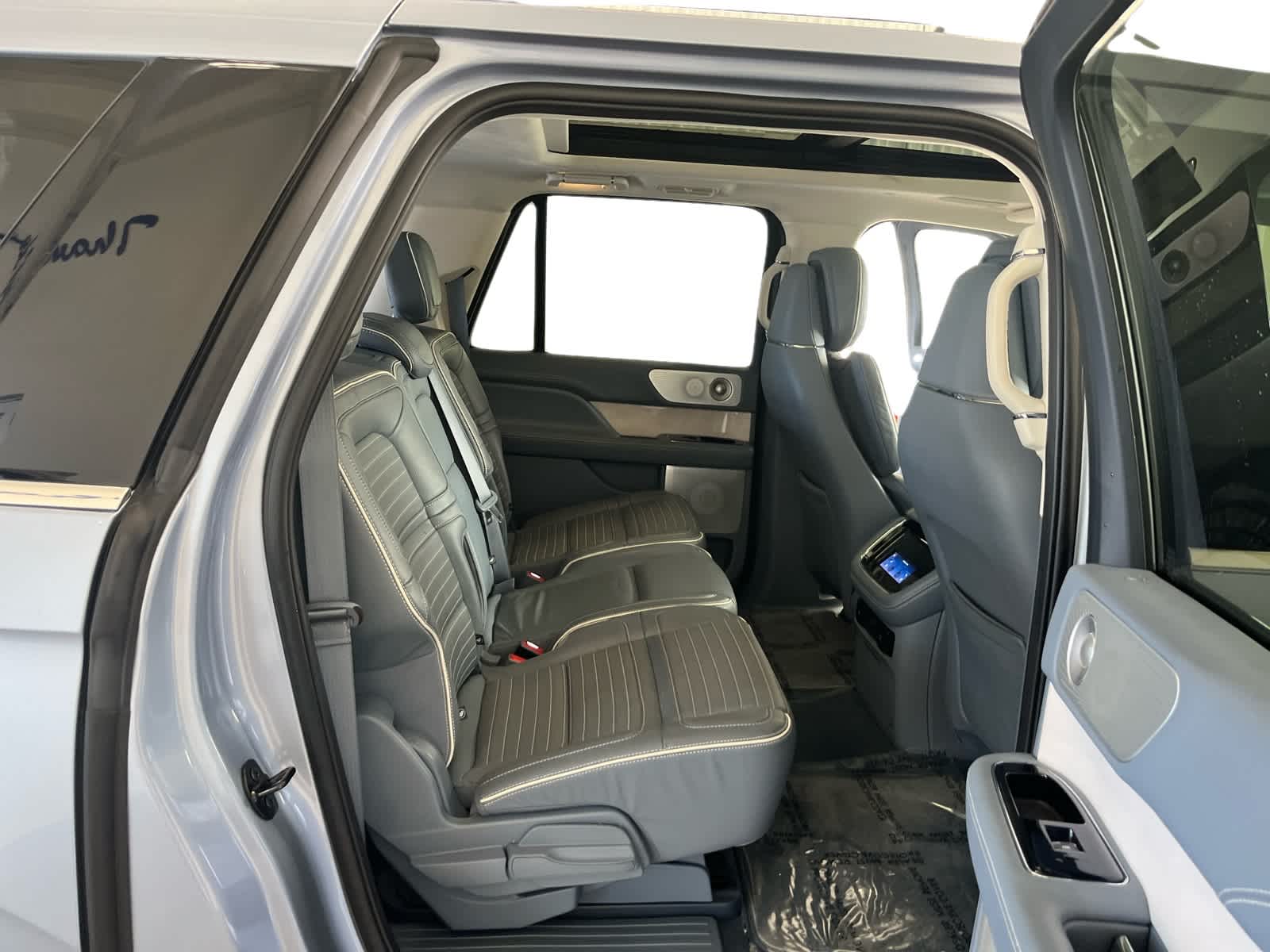 2024 Lincoln Navigator L Black Label