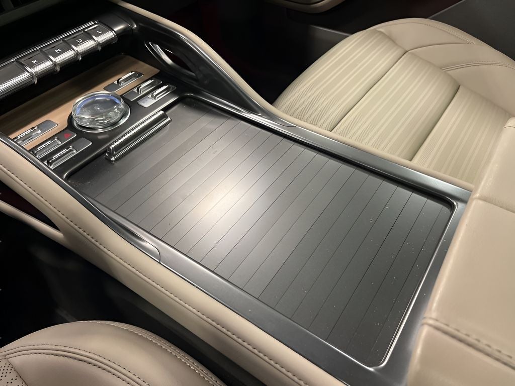2025 Lincoln Nautilus Reserve